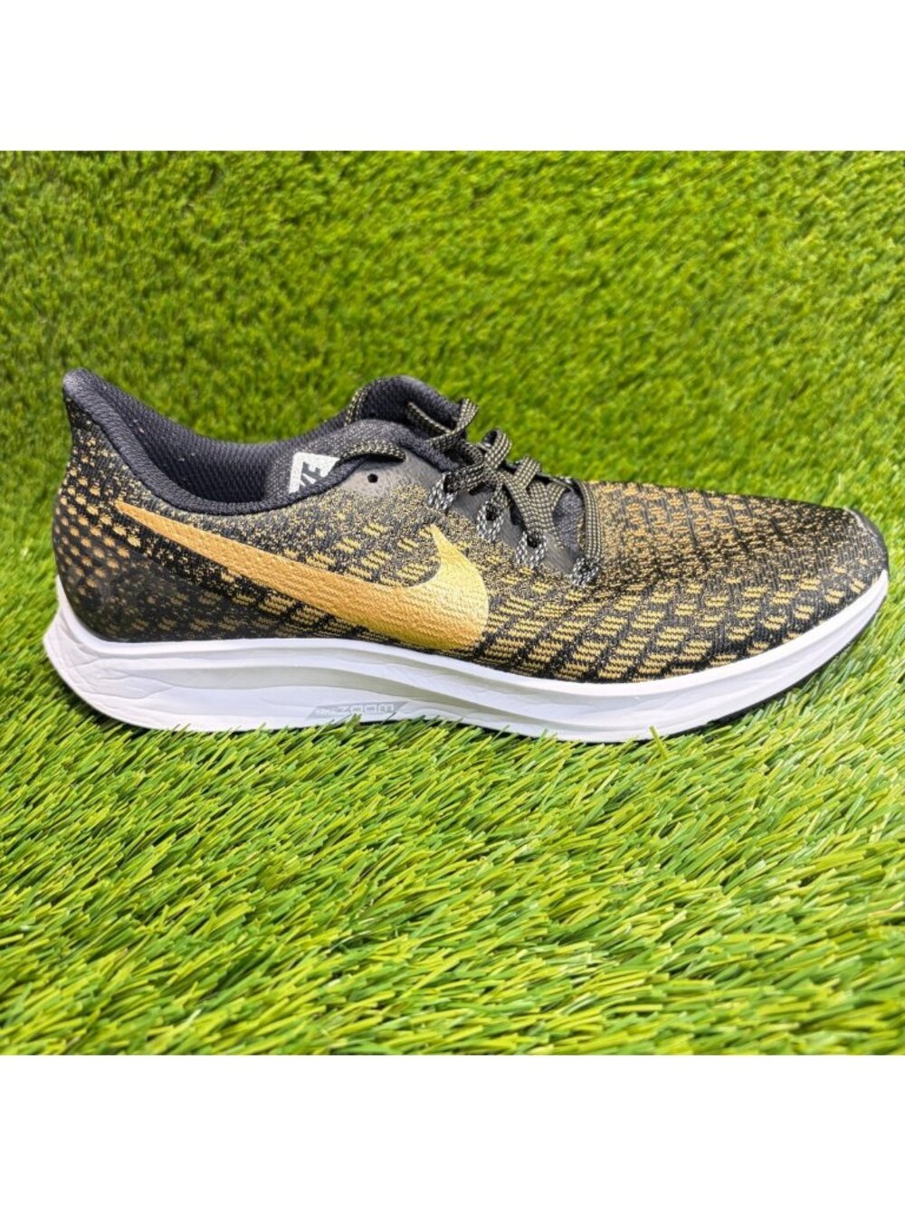 Nike Air Zoom Pegasus 35 Metallic Gold Womens Size 8.5 Running Shoes Sneakers